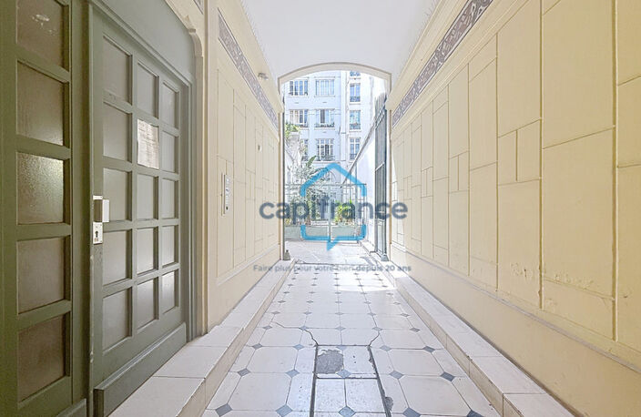 Élégance Art Déco et esprit loft au cœur du 9ᵉ arrondissement de Paris — photo 2