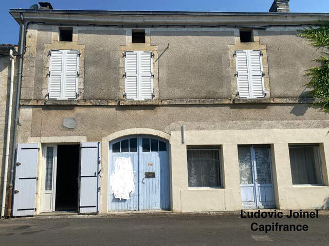 A vendre maison de Bourg avec jardin 4 Pièce LIGUEUX (24) — photo du bien