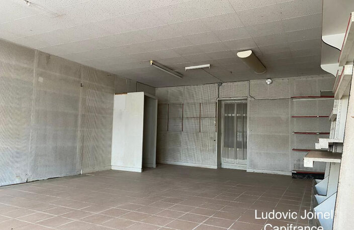 A vendre maison de Bourg avec jardin 4 Pièce LIGUEUX (24) — photo 2