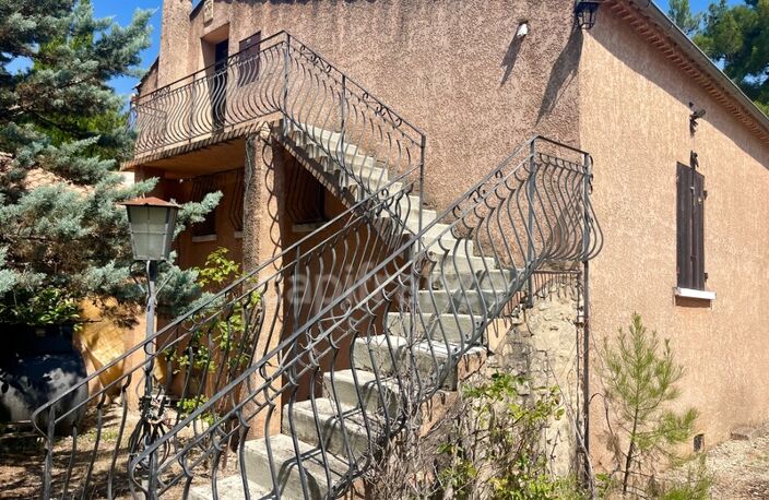 Maison à vendre avec grand terrain et vue dégagée à Gargas (Vaucluse) — photo 4