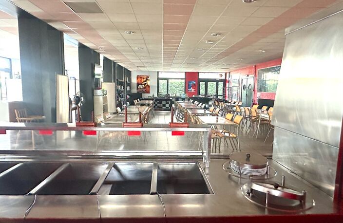 A VENDRE FDC et MURS– BAR LICENCE IV – RESTAURANT 850 M2 – CHAMBÉRY - CA 729KE — photo 2