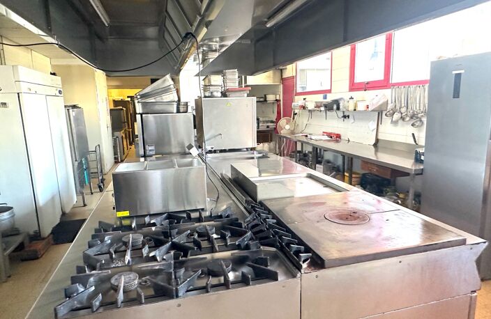 A VENDRE FDC et MURS– BAR LICENCE IV – RESTAURANT 850 M2 – CHAMBÉRY - CA 729KE — photo 3