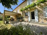 Dpt Dordogne (24), à vendre  maison P8 de 292,68 m² - Terrain de 1 777,00 m² — photo 2