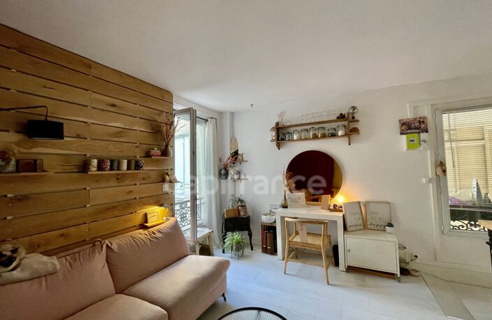 Dpt Paris (75),  À Paris 12ème Arrt, Studio de 18 m2 au calme sur cour — photo 2