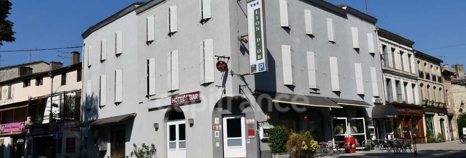 Immeuble  1100 m² à vendre à Marmande (47200)