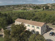 BASTIDE à vendre 10 pièces MARTIGUES (13) garage terrain 3,4 hectares proche mer — photo 2