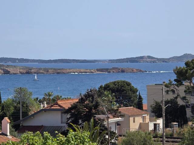 Appartement à vendre 2 pièces BANDOL (83) — photo du bien