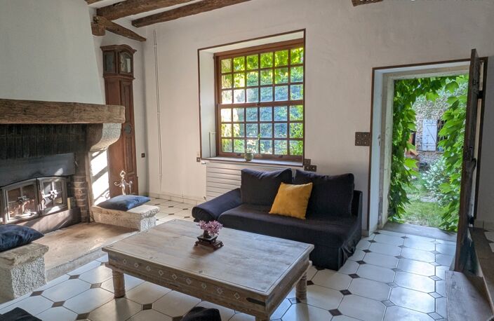 Grande maison de caractère avec jardin intimiste et grange — photo 4
