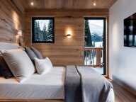 SERRE CHEVALIER LE-MONETIER-LES-BAINS Chalet d'exception de 325,4 m² — photo 4