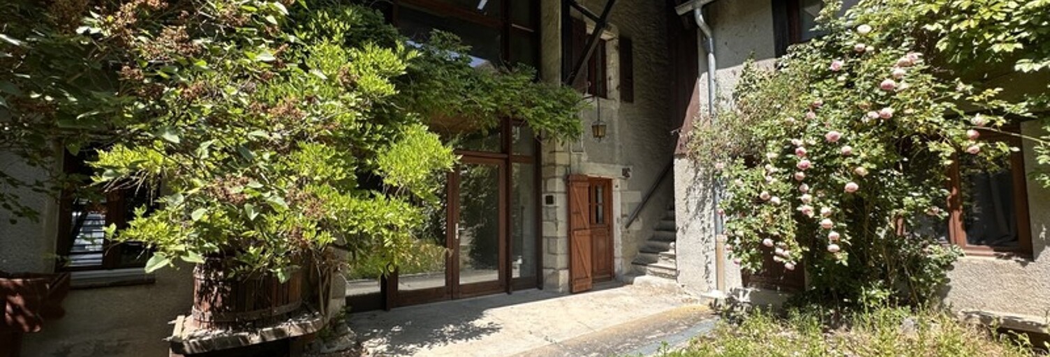 Maison 10 Pièces 230 m² à vendre à Saint-Julien-en-Genevois (74160)