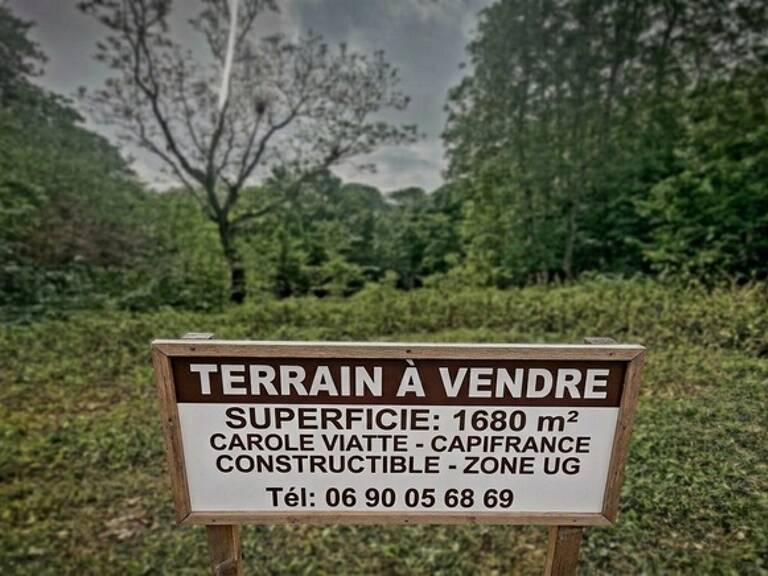 Terrain constructible à vendre 1680M2 SAINTE ANNE (971) — photo 1