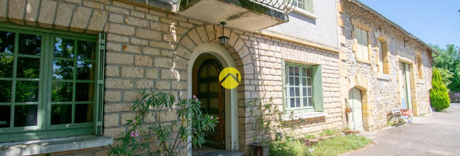 Maison 11 Pièces 232 m² à vendre à Saint-Cyprien (24220)