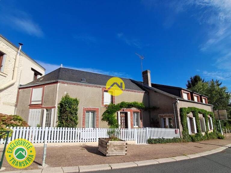 MAISON DE VILLAGE ET DEPENDANCE — photo 1