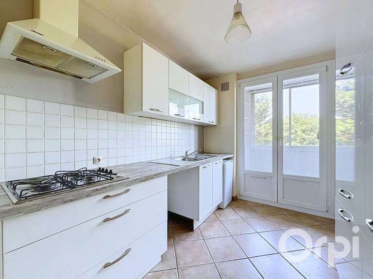 À Vendre T3 bis lumineux au calme - stationnement - proche centre ville — photo 1