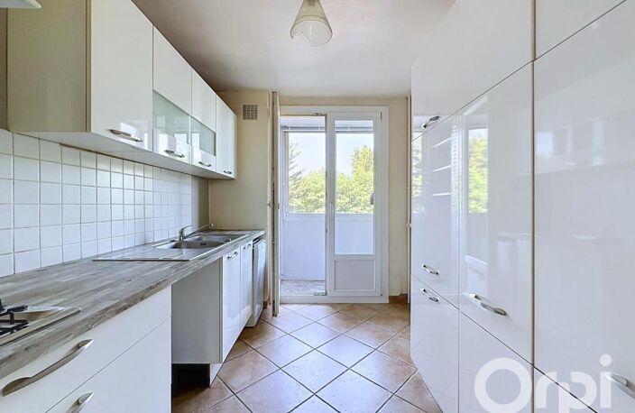 À Vendre T3 bis lumineux au calme - stationnement - proche centre ville — photo 3