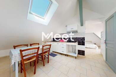 Appartement  560 €