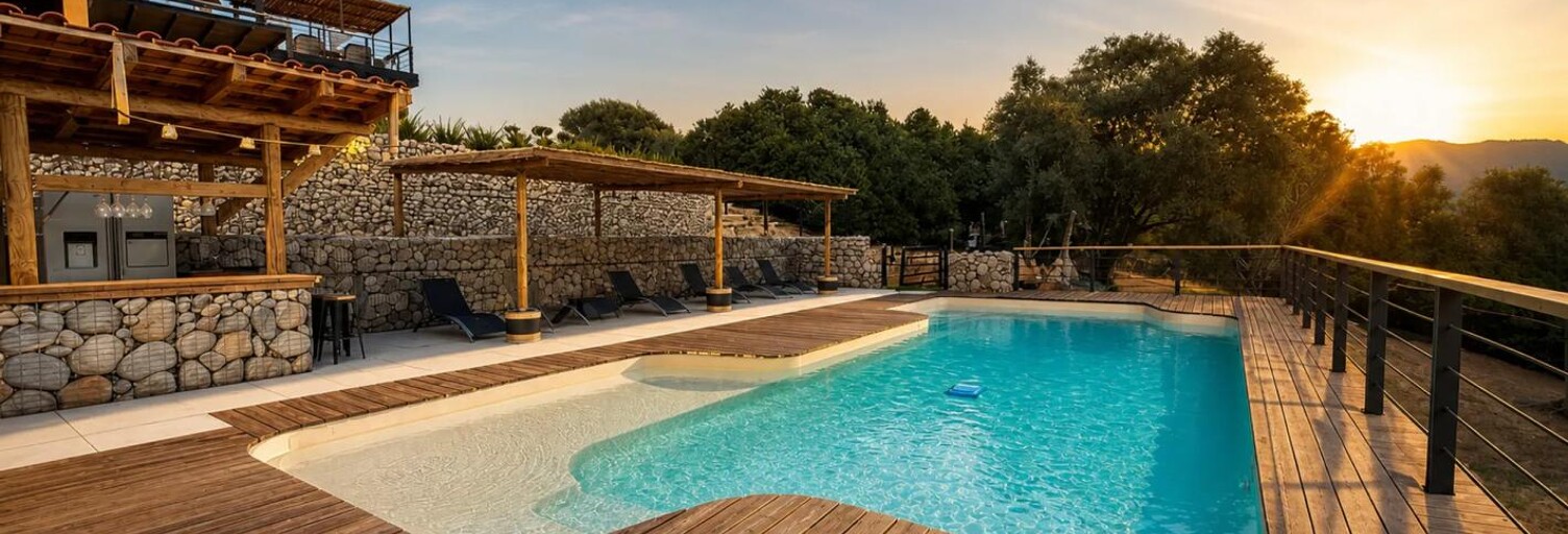 Appartement 10 Pièces 252 m² à vendre à Petreto-Bicchisano (20140)