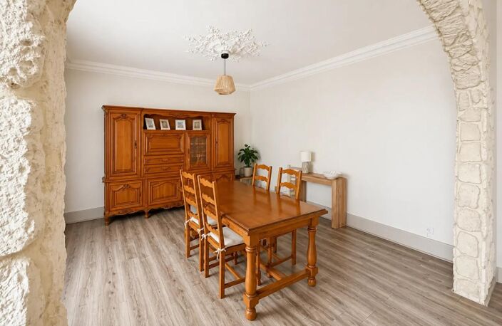 Maison de Maître 5 pièces 134 m² à Tronget avec Pré et Étables — photo 4