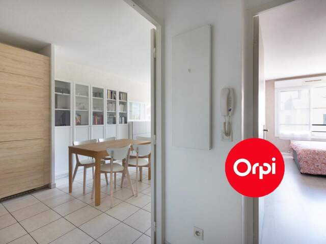 Appartement à Vendre — photo du bien