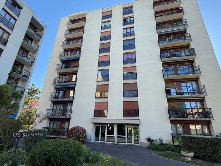 Appartement À Vendre — photo 1