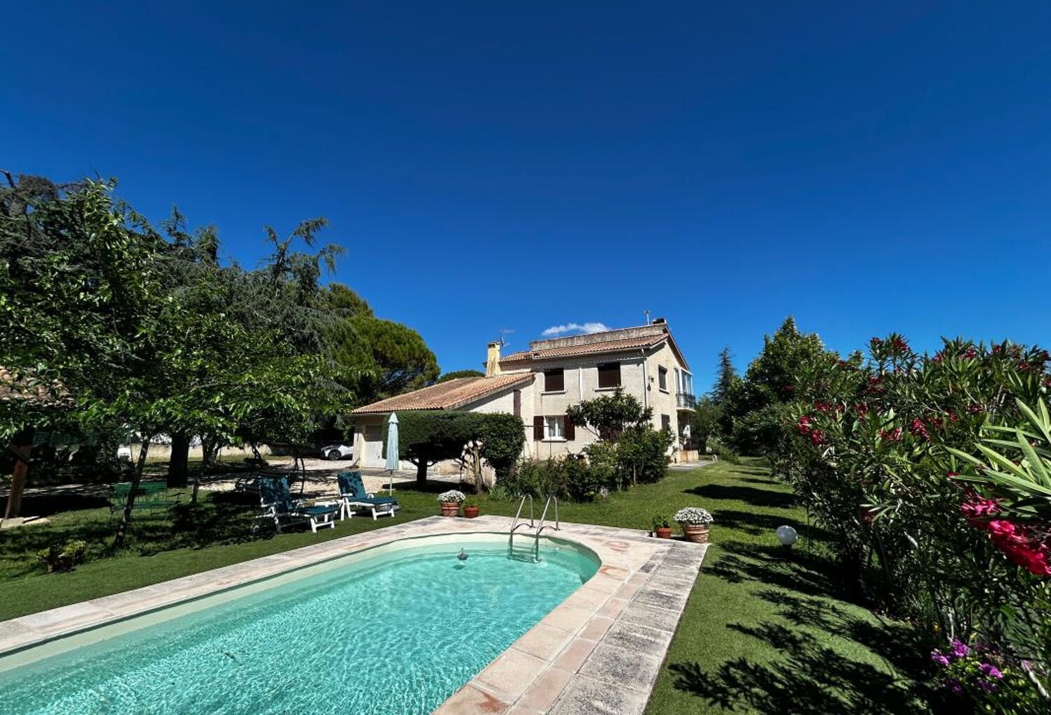 Maison À Vendre — photo 1