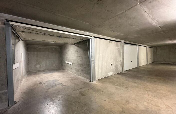 Parking / box Lyon 3e Arrondissement — photo 2