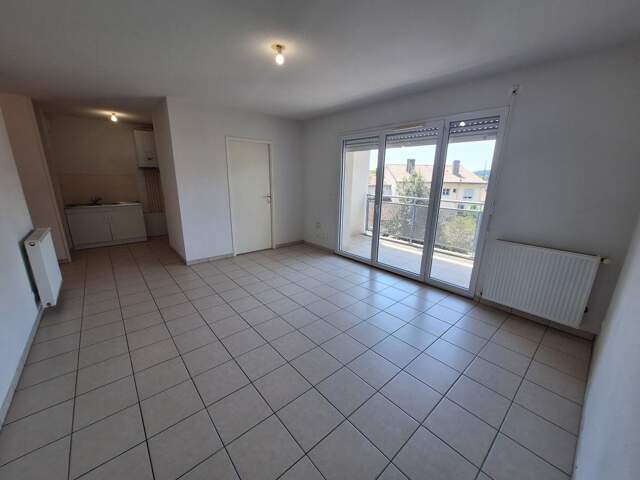 APPARTEMENT DE TYPE 3 - LOUÉ VIDE PESSAC ALOUETTE — photo du bien