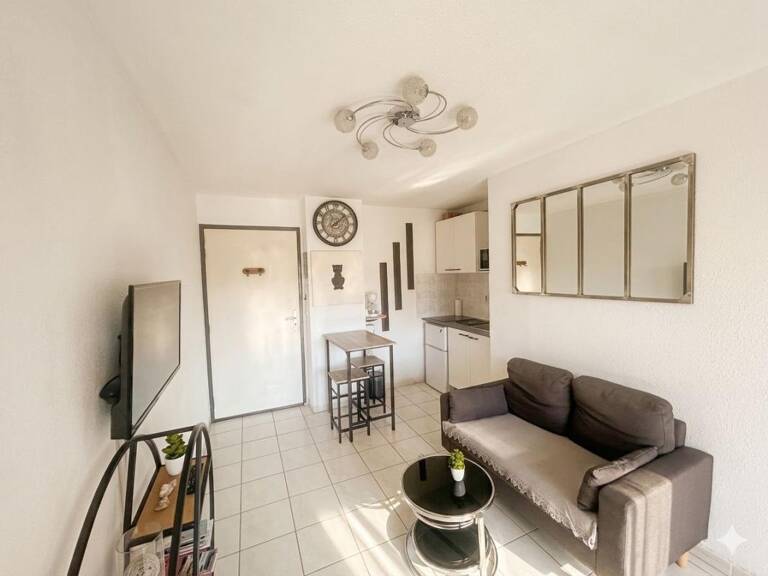 Appartement À Vendre T2 - Ascenseur - A deux pas de la gare — photo 1