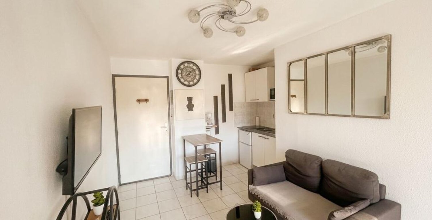 Appartement À Vendre T2 - Ascenseur - A deux pas de la gare — photo 1