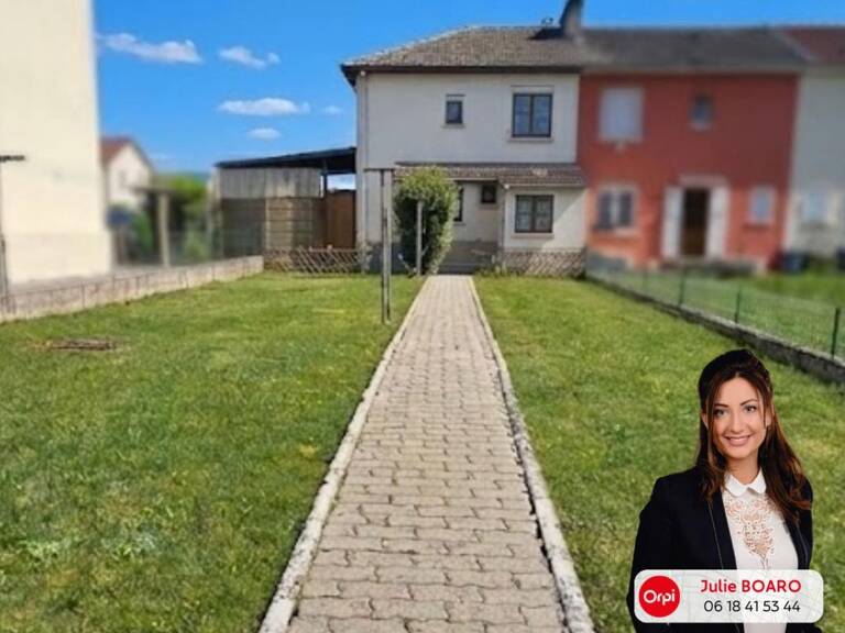 Maison avec jardin, double accès, 2 grands garages, atelier et caves — photo 1