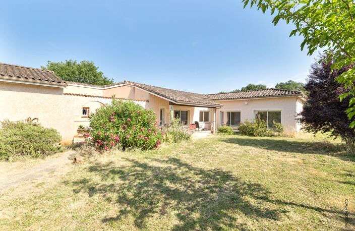 Maison T4 de 160m² à Bouloc – Pièce de vie 76m², terrain 2800m² au calme — photo 3