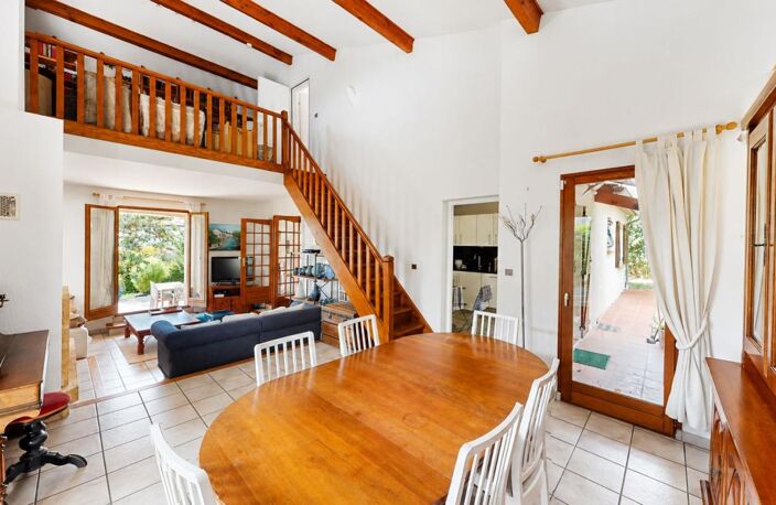 À VENDRE – Superbe maison familiale de 125 m² à Montrabé – Élégance, confort et qualité de vie — photo 4