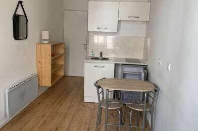 Appartement 1 pièces 300 €