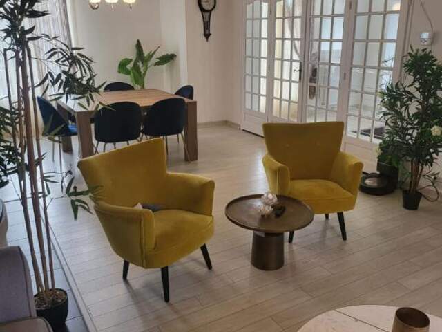 Maison Le Mans 8 pièce(s) 224 m2 — photo du bien