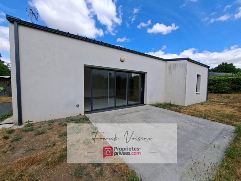 A VENDRE aux Herbiers, Maison de 84 m2 env avec 3 chambres sur une parcelle de 410 m2 — photo 1