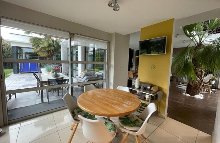 Maison d'exception, 5 chambres, Piscine couverte ,hammam, jardin arboré — photo 4