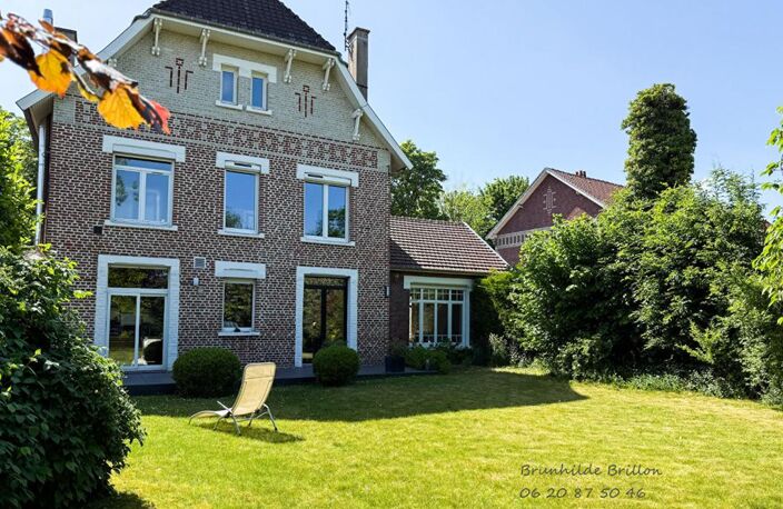 Maison d'ingénieur, 4 chambres, jardin généreux, 2 garages — photo 3