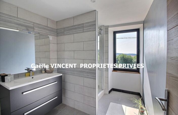 Saint Julien Molin Molette 42220 Maison pierre 151m² habitables 4 chambres sur 640m² de terrain — photo 3