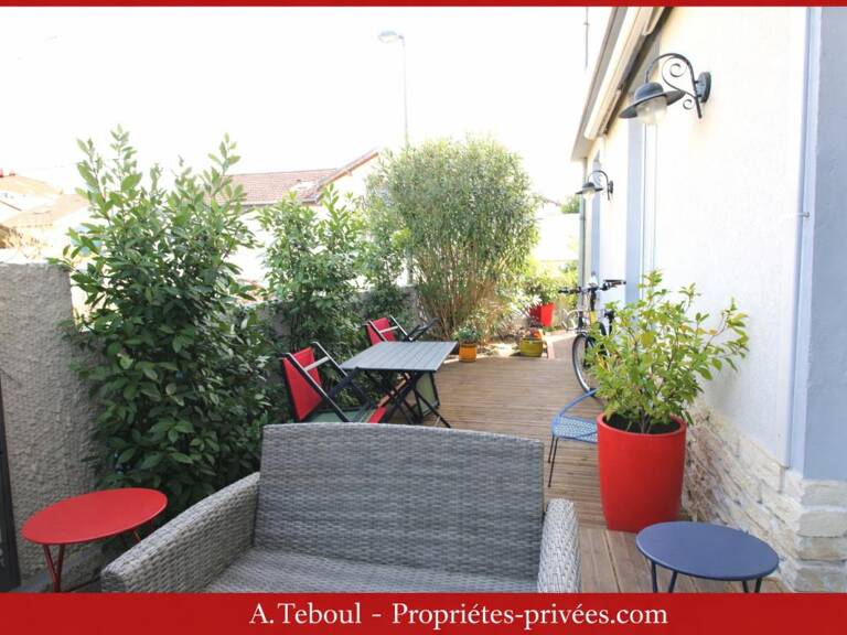 VILLEURBANNE - Gratt'e Ciel Nord - Maison de ville d'environ 180m² habitables - usage mixe possible — photo 1