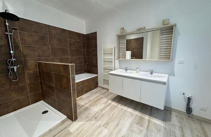 Appartement avec jardin et  Garage — photo 5