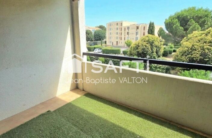 Appartement T3 ascenseur, terrasse, et parking privatif à 5mn à pied des plages et du port de Sanary — photo 2