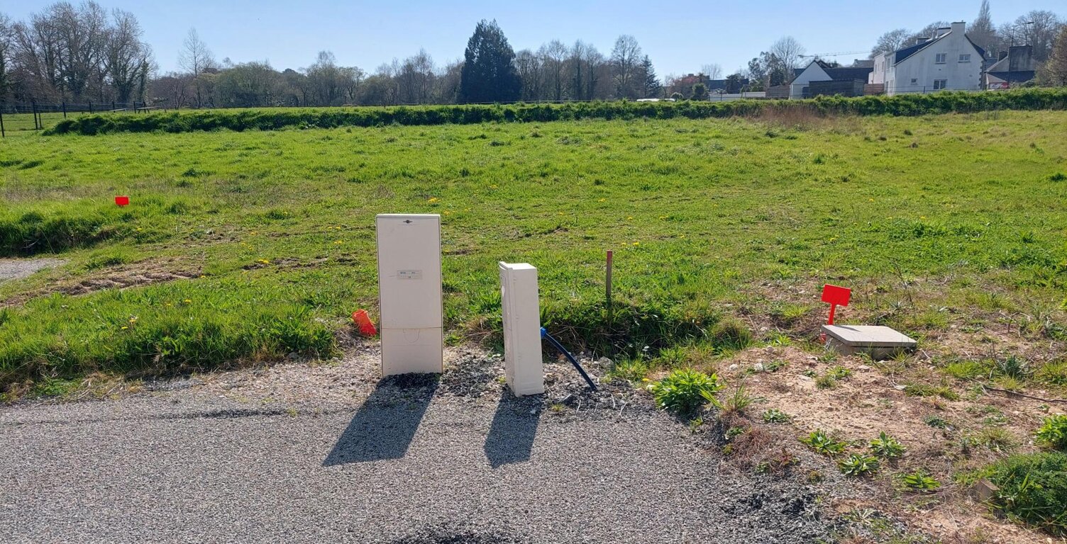 Accès bitumé, délimitation des terrains, enrobé final pour l'accès commun est à la charge du vendeur — photo 1
