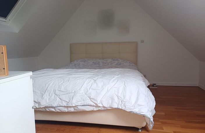 MAISON FAMILIALE + STUDIO — photo 5