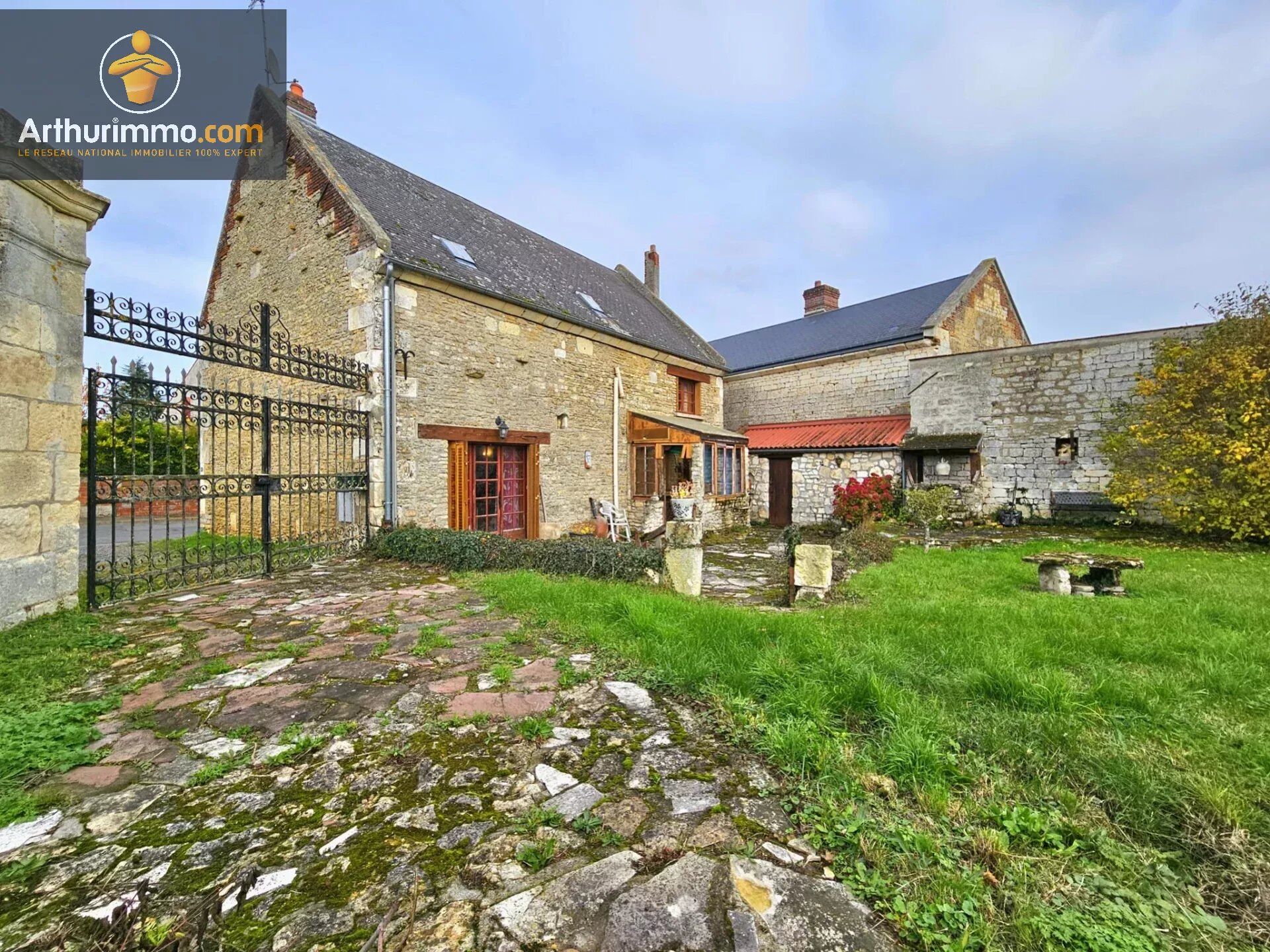Maison 5 pièces 145 m² · à Estrées-Saint-Denis · 145 m² · 157 000 €
