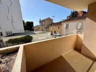Centre ville - T2 de 45m2  avec ascenseur et balcon — photo 2