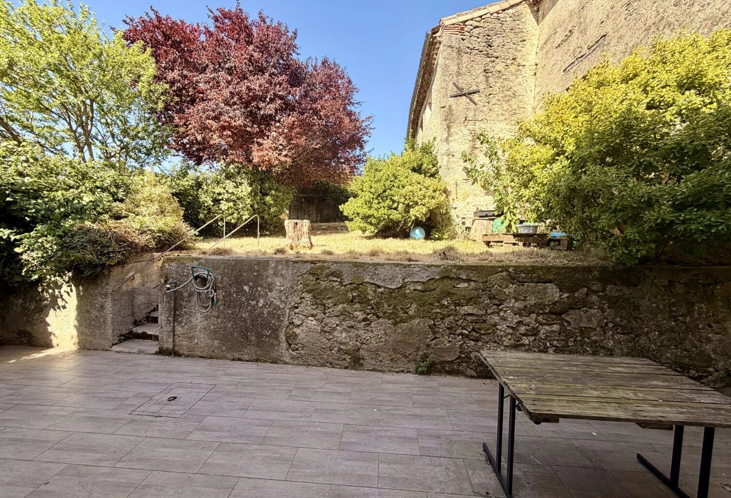 10 mn Villefranche, grande maison de village T5 avec jardin — photo 1