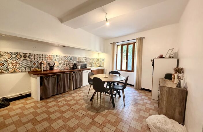 10 mn Villefranche, grande maison de village T5 avec jardin — photo 4