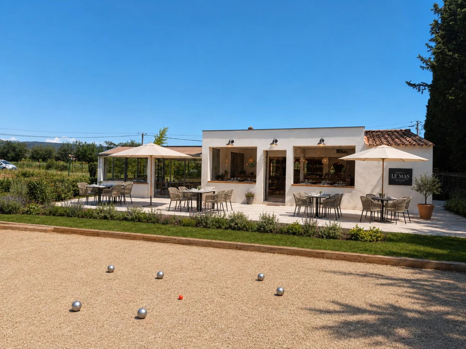 Local commercial 4 pièces 160 m² · à Le Luc · 160 m² · 2 800 €