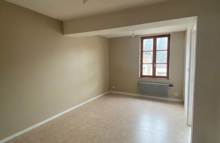 Appartement 3 pièces, 2 chambres à Givet centre — photo 2