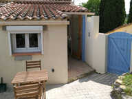  La Ciotat Le Liouquet   T2/3 style maisonnette avec jardin — photo 2